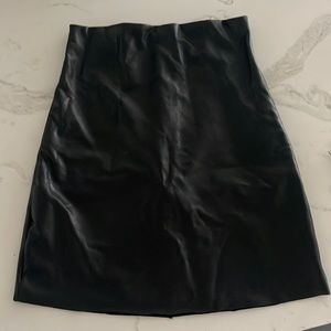 COMMANDO PENCIL SKIRT